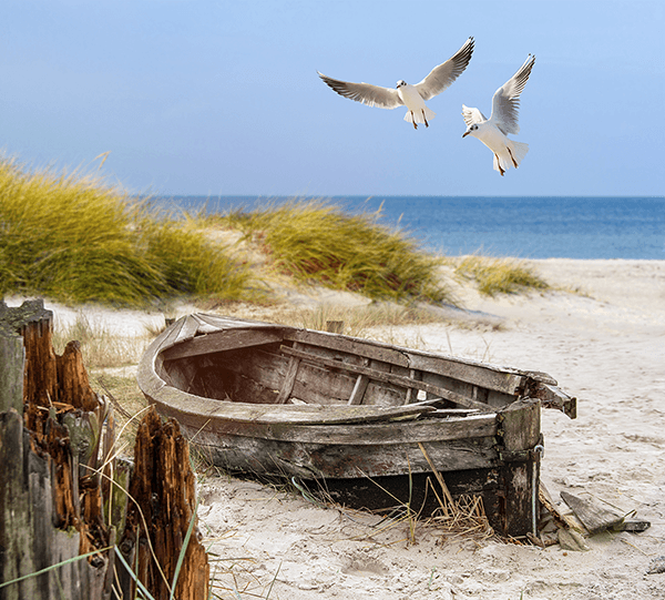 Poster xxl: Ancien bateau sur le sable