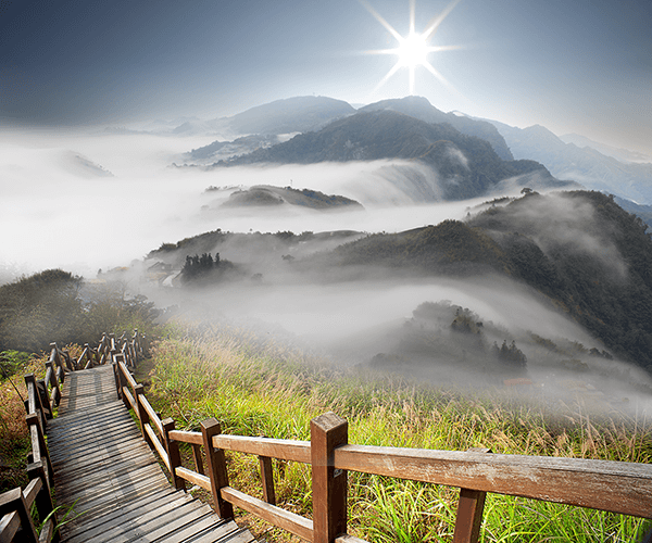 Poster xxl: Montagnes dans le brouillard