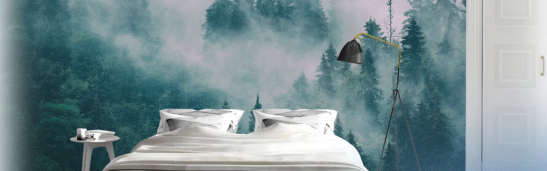 Poster XXL forêt de pins dans la brume sur le mur d'une chambre