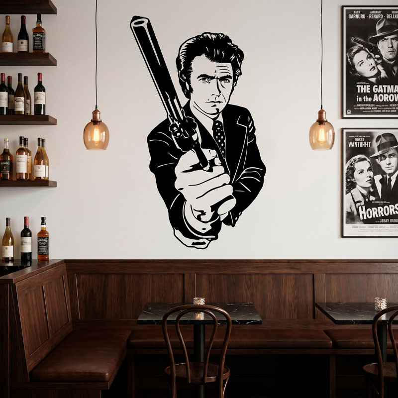 Dirty Harry avec un pistolet 8/8