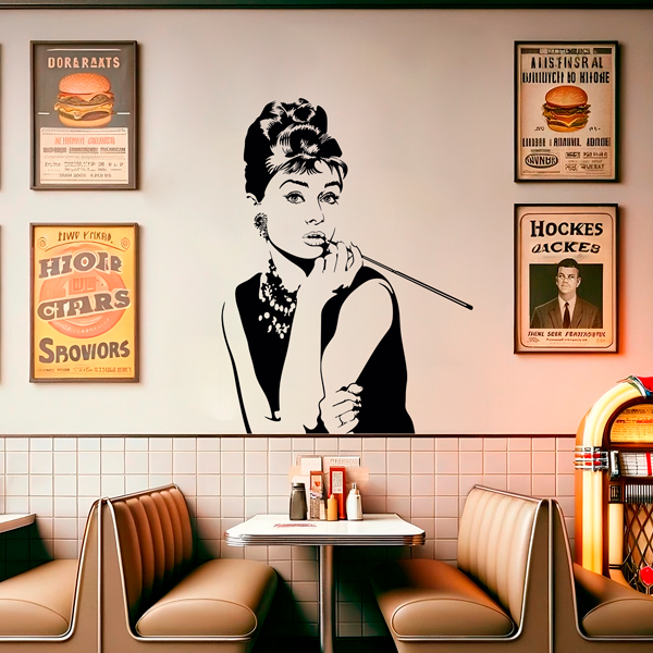 Stickers muraux: Audrey Hepburn posant