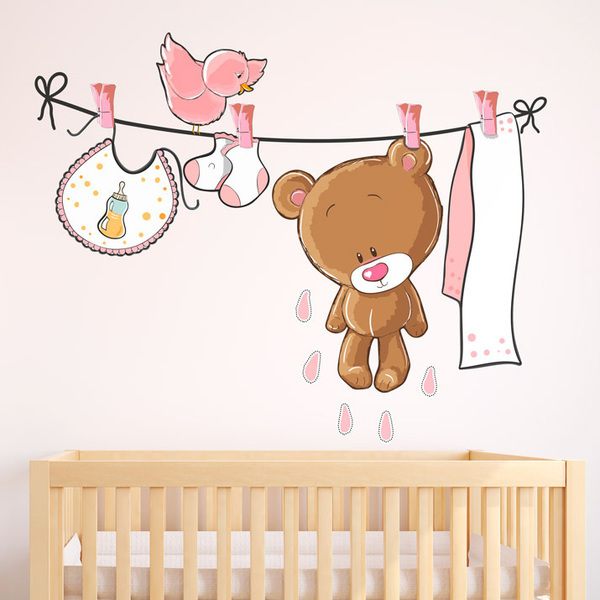 Stickers pour enfants: Bear sur la corde à linge rose 1