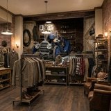 Poster xxl: Une vieille voiture dans le garage 20