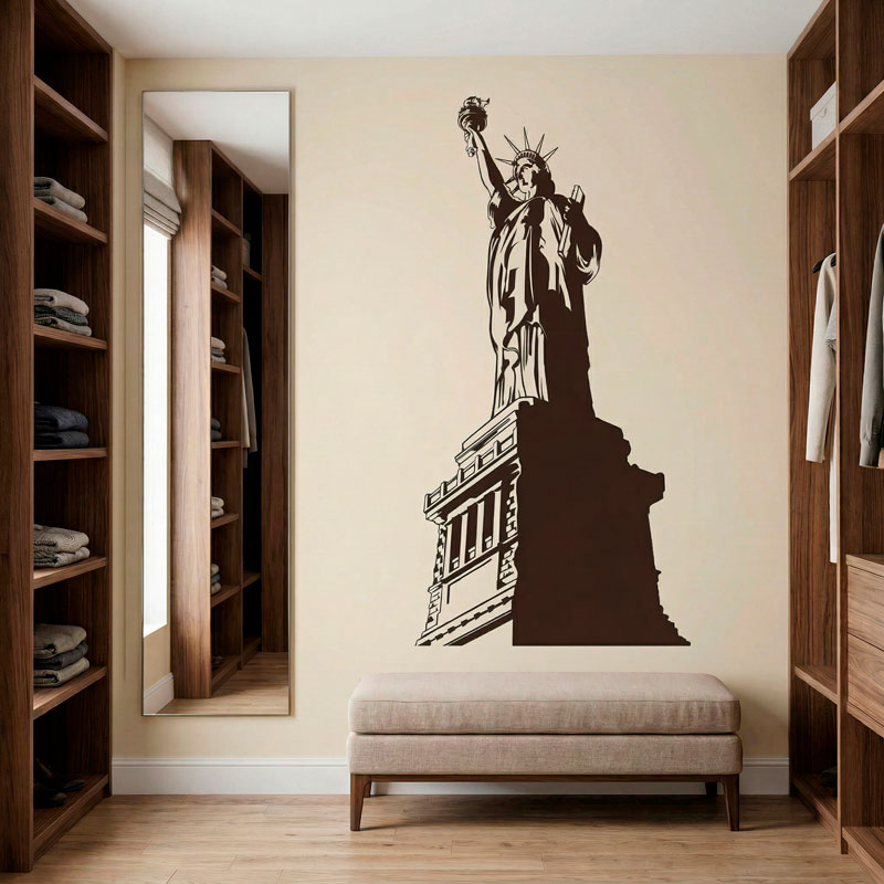 La Statue de la Libert&eacute; 7/9