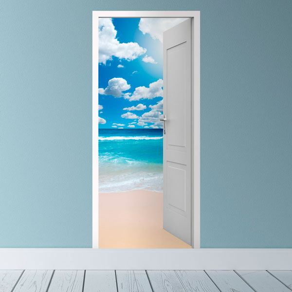 Porte Ouverte Et Le Ciel Avec Des Nuages Porte Ouverte Et Le Ciel Avec Des Nuages