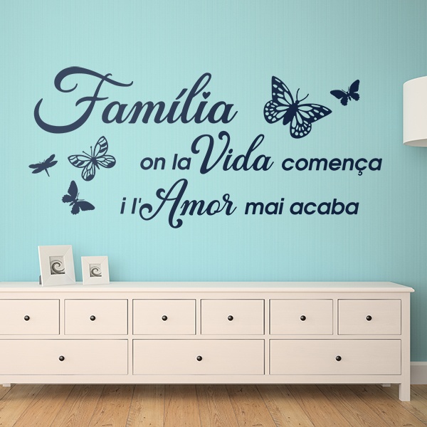 Stickers muraux:  Família és on la vida comença