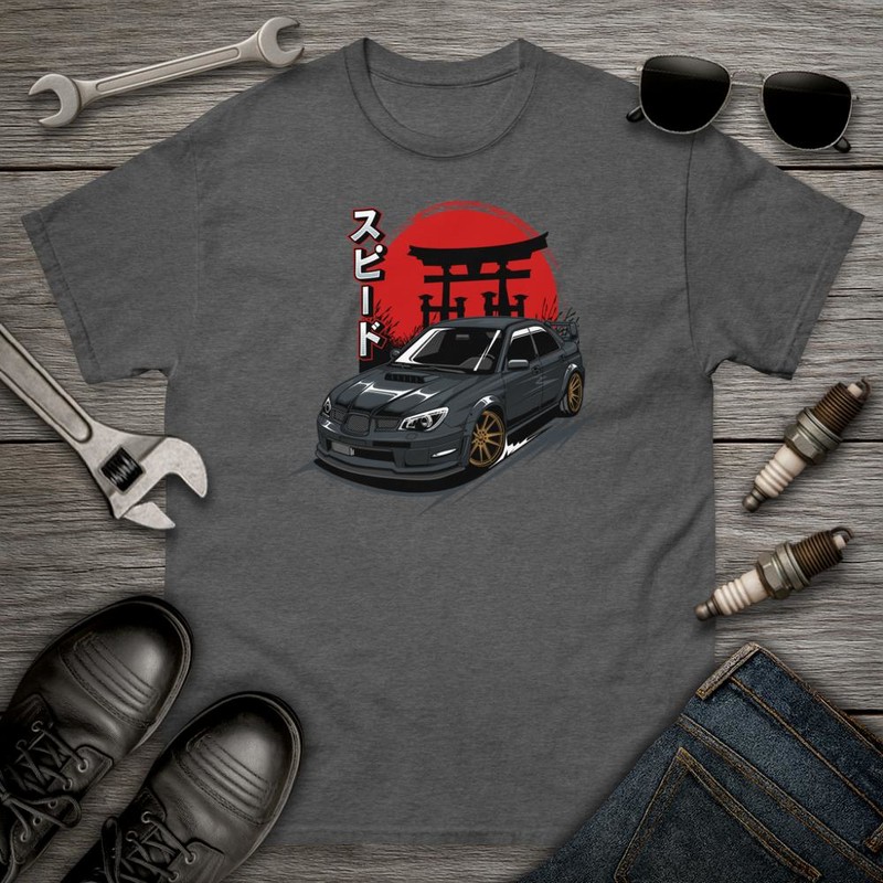 T-shirts: Voiture Sportive avec Jantes Dor&eacute;es et Texte Japon