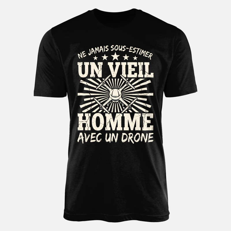 T-shirts: Vieil homme avec un drone