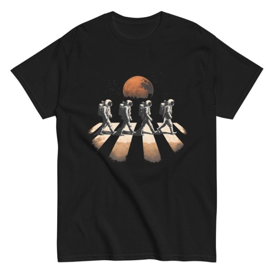 T-shirt Astronautes traversant le passage piéton